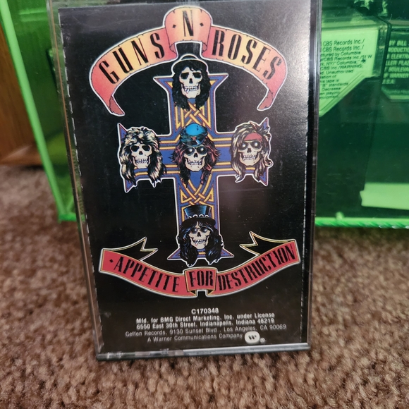 Guns N Roses Cassettes - Picture 2 of 7